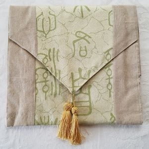 Table Runner